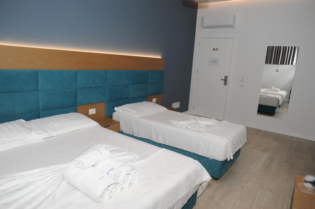 Domus Hotel & Apartments Shengjin Bagian luar foto