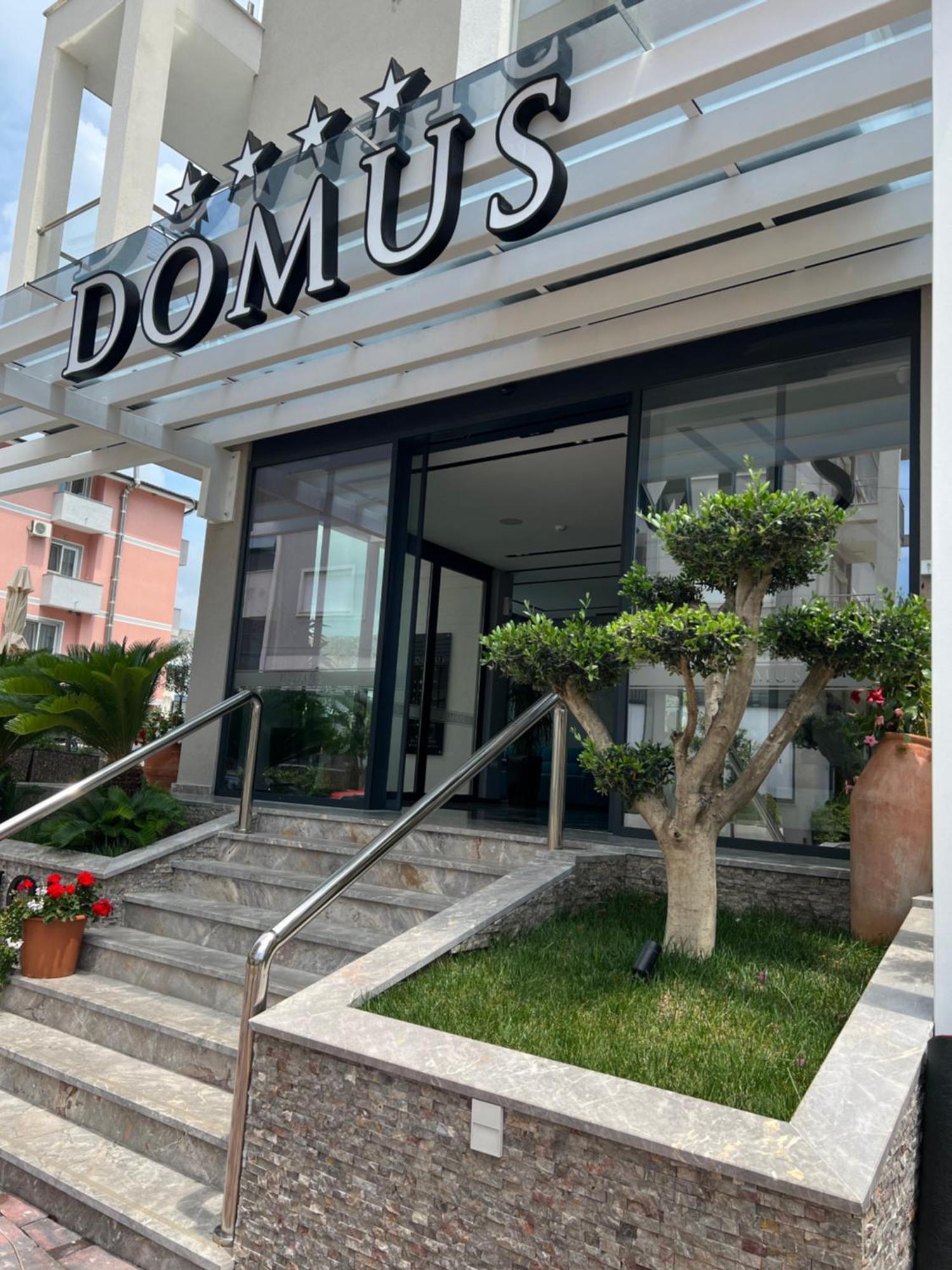 Domus Hotel & Apartments Shengjin Bagian luar foto