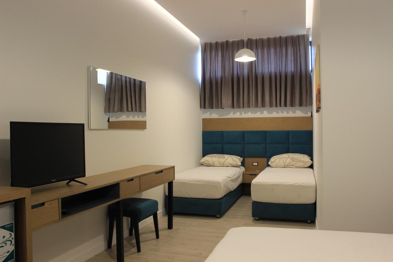 Domus Hotel & Apartments Shengjin Bagian luar foto