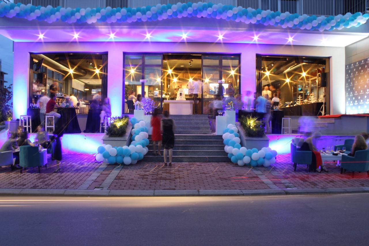 Domus Hotel & Apartments Shengjin Bagian luar foto