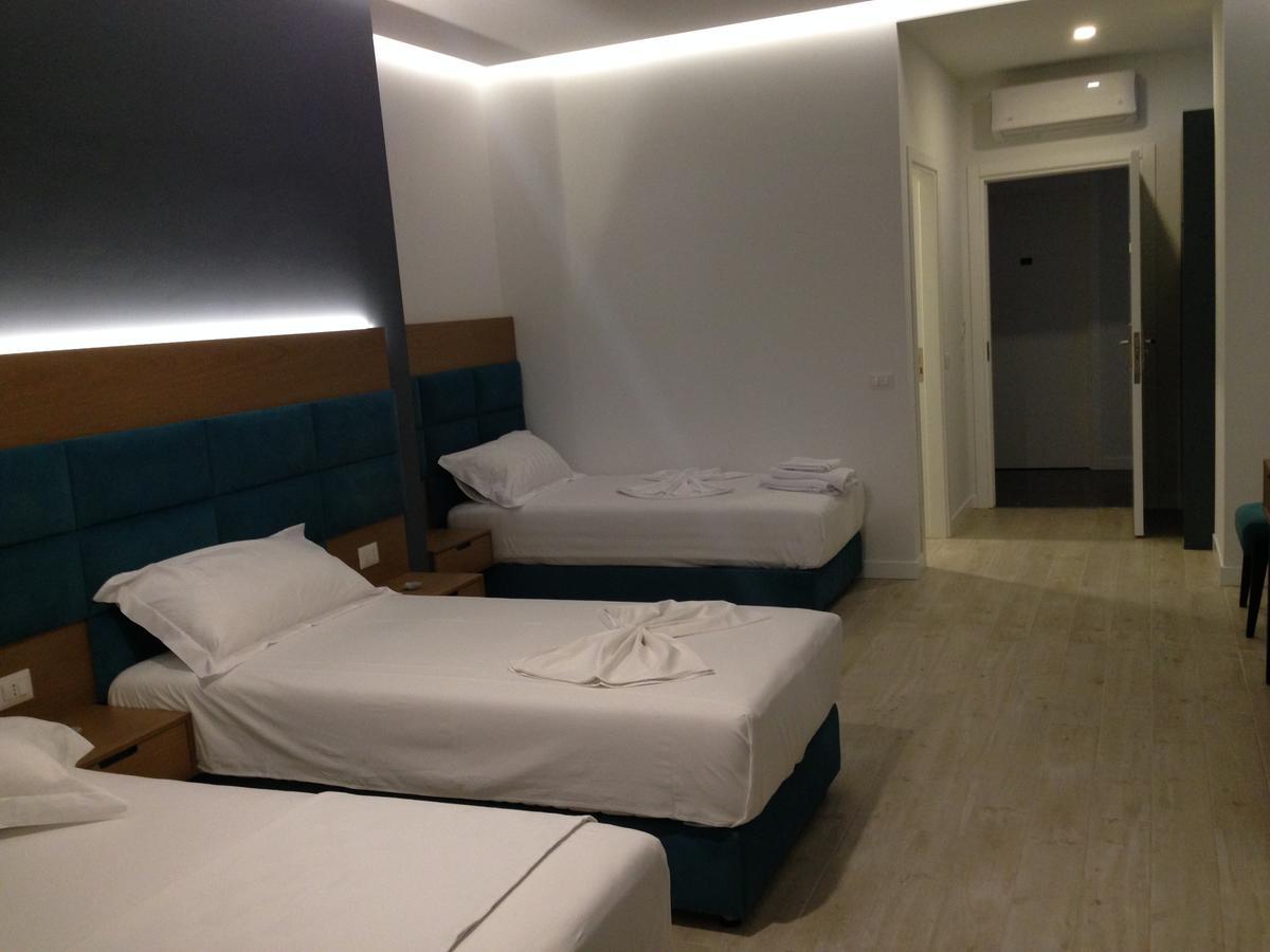 Domus Hotel & Apartments Shengjin Bagian luar foto